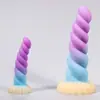 Pene Artificial de Silicona Trenzada con Forma Especial, Gradiente Arcoíris Gelatinoso, Luminoso, Tapón Anal, Expansor Anal para Hombres y Mujeres
