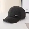 Chapéus de Lã de Inverno de Meia-Idade e Idosos Chapéus de Algodão Acolchoados Quentes com Proteção para as Orelhas Bonés de Beisebol com Aba Bordada para Uso Externo à Prova de Vento Bonés Pontudos com Forro de Fleece