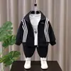 Conjunto Esportivo Masculino Roupa de Primavera Jaqueta Estilosa com Zíper Moletom Casual Cardigan Calça de Moletom Conjunto de Duas Peças Moderno Legal