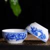 Conjunto de chá Kung Fu Dehua branco alto azul e branco xícara de chá pequena cerâmica com cor esmaltada atacado pode ser logotipo personalizado