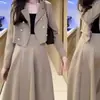 Conjunto de Moda Tendencia Estilo Influencer para Mujer, Nuevo Conjunto de Dos Piezas de Chaqueta Estilo Hepburn y Falda de Cintura Alta para Otoño