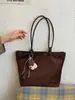 Bolsa tote de grande capacidade estilo coreano, moderna e versátil, design minimalista, casual e chique, uma bolsa de ombro de luxo de nicho