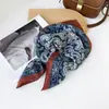 Bufanda de Algodón Lino Seda Espiga de Moda y Versátil con Estampado de Cadena de Alta Gama, Bufanda Decorativa para Cuello, Bufanda para Mujer al por Mayor