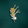 Broche Simples de Espiga de Trigo Broche de Pérola de Luxo Feminino de Alta Qualidade Pin Exquisito com Senso de Design de Nicho Acessório Versátil para Terno