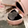 Série de Pingentes Elegantes Misturados e Combinados com Cabaças de Diamante Atrai-Fortuna e Cheias de Bênçãos da Camélia. Fornecedores de Acessórios para Joias DIY