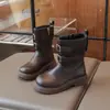 Botas Femininas Botas de Cano Médio 2026 Chegadas de Inverno Botas de Cavaleiro Negro Infantil Botas de Couro de Algodão para Crianças Grandes Botas Martin