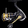 Carretilha Dawa 23/26 Crossfire para Pesca com Iscas Artificiais, com Lançamento de Longa Distância e Carretel de Metal