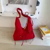 Bolso de hombro casual plisado estilo coreano, bolso cruzado versátil y ligero, diseño de nicho, nuevo bolso de mano para commuting otoño e invierno