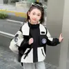 Roupas Infantis Outwear para Meninas Estilo Outono e Inverno Menininhas Super Bonito Três em Um Destacável 2025 Novo Estilo Jaqueta Tendência