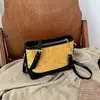 Bolso de Diamantes Acolchado Color Esmeralda para Mujer 2026 Nuevo Otoño Moda Retro Nicho Commute Bolso Cruzado de Hombro Único Tipo Cubo