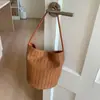 Bolsos de Mujer Populares de Moda Transfronterizos 2026 Nuevo Verano Versátil Super Caliente Bolso de Hombro Bolso Cubo Tejido Casual