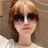 Óculos de Sol de Nova Moda Transfronteiriços Estilo Europeu e Americano High-End para Mulheres, Proteção UV, Estilosos para Fotos de Rua e Styling