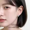 Aretes mini de triángulo de estilo cool con micro incrustaciones de circonita, diseño de nicho, moda para el día a día, aretes geométricos que combinan con todo