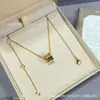 Bao Ge Jia Cadena para Clavícula Mini Collar de Diamantes con Borde Cero Resortes Artesanía de Precisión CNC Nuevo Festival Qixi Chapado Grueso en Oro de 18 Quilates e Incrustado con Diamantes