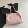Bolso Tote de Amor Lindo Estilo Coreano Bolso de Hombro para Mujer 2025 Nuevo Texturizado Nicho Gran Capacidad para Viajes Bolso de Hombro para Desplazamiento