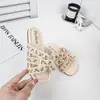 Sandalias Planas para Niñas 2026 Nuevo Estilo de Verano Sandalias Deslizantes de Perlas Antideslizantes para Niñas Chanclas Versátiles Casuales para Exteriores