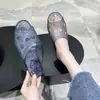 Nuevas Zapatillas Casuales de Moda Baño Hogar Antideslizantes Zapatillas de Cristal para Mujer Verano Celebridad de Internet Zapatillas para Exteriores