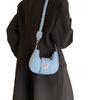 Bolso de mensajero personalizado para mujer, nuevo bolso de media luna de estilo coreano informal de 2024, bolso de hombro sencillo con cadena de moda para mujer