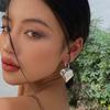 Pendientes de amor dorados personalizados exagerados europeos y americanos, estilo coreano, con cara delgada y texto en forma de corazón de melocotón para mujer