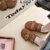 Versão em couro de sapatos Birkenstock femininos de cobertura total, sola macia, confortáveis e não cansativos, mocassins slip-on de uso bidirecional