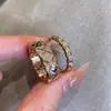 Anillo estrecho con incrustaciones de diamantes estilo Chanel para mujer, estilo francés de Instagram, anillo de circonita elegante y de alta gama