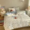 Juego de Ropa de Cama de Cuatro Piezas para Primavera/Verano 2026: Funda de Edredón con Borde de Concha de Hilo de Bouclé Clase A, Sábana Plana y Sábana Ajustable