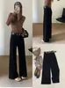 Jeans de Outono TOP estilo Europeu da Treze Linhas de Guangzhou, com fenda traseira, modelador, que valorizam todos os tipos de corpo, com cinto 5786