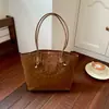 Bolsa Transfronteriza de Gran Capacidad para Mujer Otoño 2026 Nuevo Versátil Moda Hombro Único Tendencia Viaje de Negocios Retro Casual Bolsa de Mano