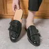 Pantuflas de gran tamaño transpirables y de moda para cruzar fronteras, tipo slip-on con punta cerrada, pantuflas a media punta estilo británico para hombre de negocios, comercio exterior al por mayor