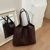 Moda Japonesa Coreana Exquisita Textura Tejida 2026 Bolso Tote de Hombro Único Portátil para el Viaje Diario de Otoño para Mujer