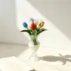 Mini Buquê de Tulipas de Vidro Artesanal com Flores Artificiais Frescas e Perenes para Decoração em um Vaso