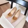 Tacones de Aguja Elegantes con Punta Fina y Corte Bajo con Lazo para el Trabajo Nuevo Modelo 2025 Suela Negra Roja Tacones Altos Versátiles para Mujer