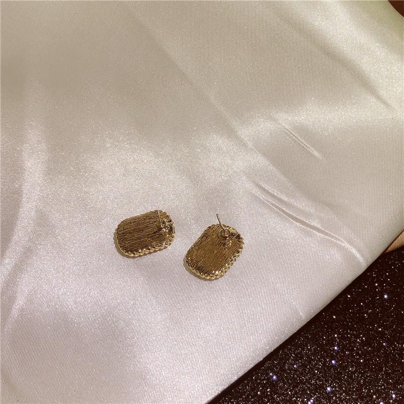 EF0B3A241418C24122110A76694A69