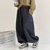 Pantalones de estilo casual y relajado para niños, pantalones largos de corte holgado para primavera y otoño, nueva colección 2026, pantalones deportivos modernos y elegantes para niños mayores