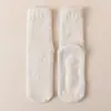 Meias de Veludo Coral para Mulheres no Outono e Inverno, Meias de Algodão Grossas e Quentes de Comprimento Médio, Estilo Inverno, Meias Fofas, Meias para Dormir