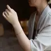 Pulsera de Acero Inoxidable que No se Desvanece con Símbolo del Infinito en Forma de 8 Incrustada con Diamantes de Circonia para Mujer, Lujo Ligero de Alta Gama Estilo Coreano Ins