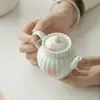 Tetera Estilo Dinastías Tang y Song con Pétalos de Toronja, Jazmín y Crisantemo, Tetera de Cerámica Acanalada para el Hogar, Tetera de Mano con Filtro de Agujero de Bola para Juego de Té Kung Fu