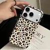 Funda de Teléfono Estilo Europeo y Americano con Estampado de Lunares y Leopardo Adecuada para iPhone 16, Sensación de Alta Gama, Estuche Duro Marrón para Apple 17Pm