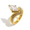 Moda Ins Europeia e Americana Nicho Elegante Simples Joia de Mão Aço Inoxidável Banhado a Ouro 18K Anel de Coroa com Zircônia Feminino de Alta Qualidade
