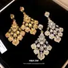 Brincos de prata estilo francês com pingentes de gota d'água cravejados de diamantes e em formato de diamante, brincos de estilo court vintage com design único, brincos de nicho