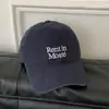 Gorra de Béisbol Lavada Vintage de Alta Calidad con Efecto Desgastado para Mujer, Ala Ancha, Gorra Morada que Hace que la Cara Parezca Más Pequeña, Moderna
