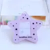 Ins Lindo Estrella Periférico Brillo 1.0 pulgada Acrílico Portatarjetas Foto de Identificación Estrella Persiguiendo Tarjeta Pequeña Almacenamiento de Fotos Colgante