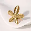 Anillo de acero inoxidable abierto con personalidad europea y americana exagerada, alto sentido francés, flor, mariposa, amor, geométrico, no se decolora, para mujer