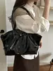 Otoño 2026 Nuevo Bolso de Mano tipo Cesta Casual Versátil Gran Capacidad Bolso de Hombro para Viajes Diarios Bolso de Mujer al por Mayor