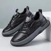 Zapatos de Hombre Primavera y Verano 2025 Nueva Moda Tendencia Estilo Coreano Zapatos Blancos Zapatos de Hombre Zapatos de Cuero de Suela Blanda Zapatos Casuales de Hombre