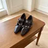 Nueva colección 2026: diseño de nicho, estilo retro, zapatos cuadrados pequeños para mujer con detalle de cadena de cuentas, tacón bajo, versátiles y fáciles de combinar