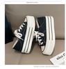 Zapatos blancos pequeños de suela gruesa para mujer, de doble uso, suela blanda, tipo muffin, nuevos para la primavera de 2025, que aumentan la altura, de temperamento, zapatos casuales, zapatos de lona para mujer