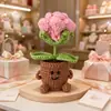 Adorno de Planta en Maceta Rosa Tejido a Mano Lindo con Manos y Pies Flor de Hilo Maceta Muñeca Decoración Creativa de Escritorio
