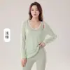 Top de yoga para mujer, diseñado para ser usado como capa exterior, con un efecto brumoso y transparente, un escote en U pronunciado, tela ligera y ligeramente transparente, favorecedor y adelgazante, con aberturas laterales