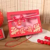 Caja de Regalo Roja Grande Portátil para el Día de Año Nuevo 2026 y el Festival de Primavera, Regalo Festivo de Alto Valor para el Año Nuevo, Caja de Regalo para Reunión Anual